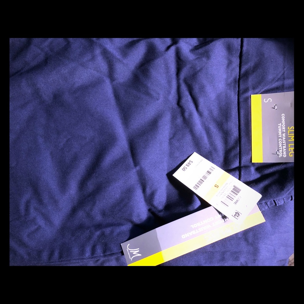 BNWT Woman’s navy blue nurses pants 4p